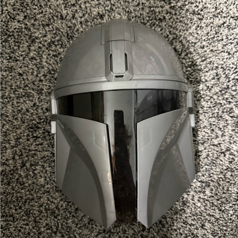 Gray Mandalorian Helmet